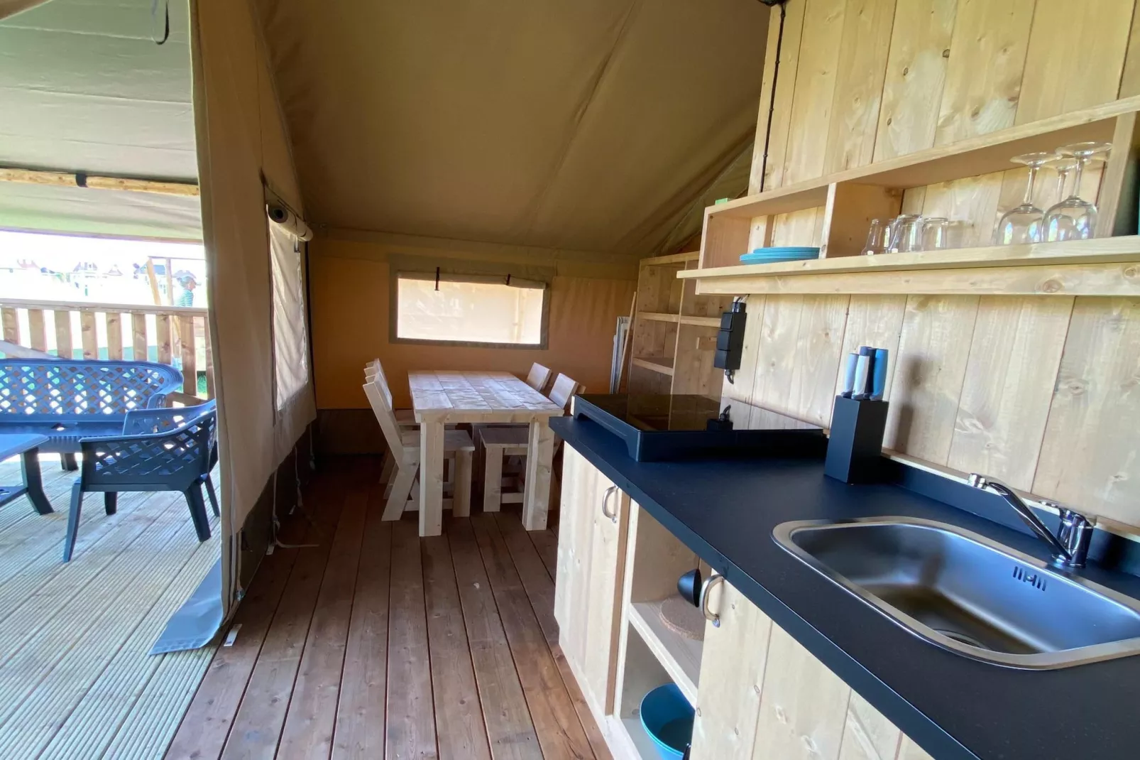 Luxe glamping met badkamer 1 - Keuken