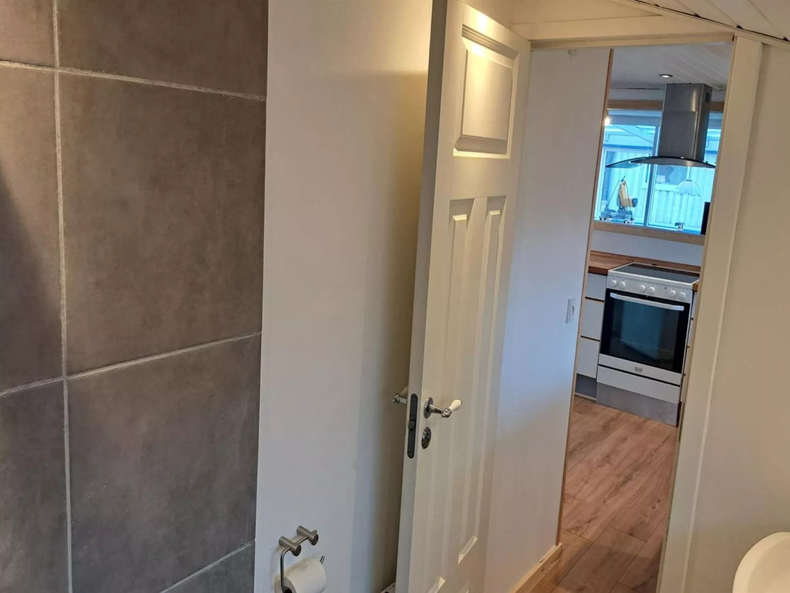 "Stefana" -  from the sea - Binnen