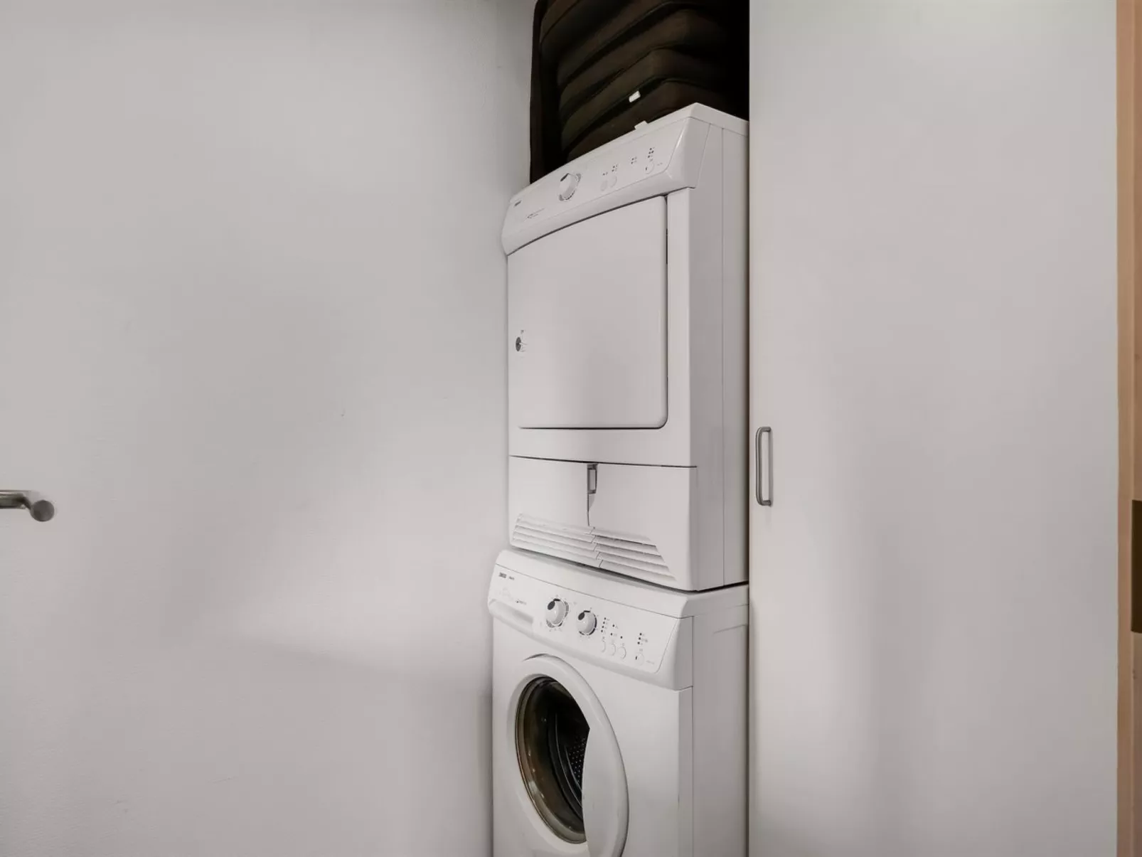 "Erikka" - 40km from the sea - Binnen