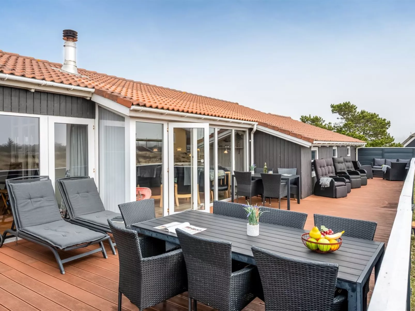 "Petkana" - 700m from the sea - Buiten