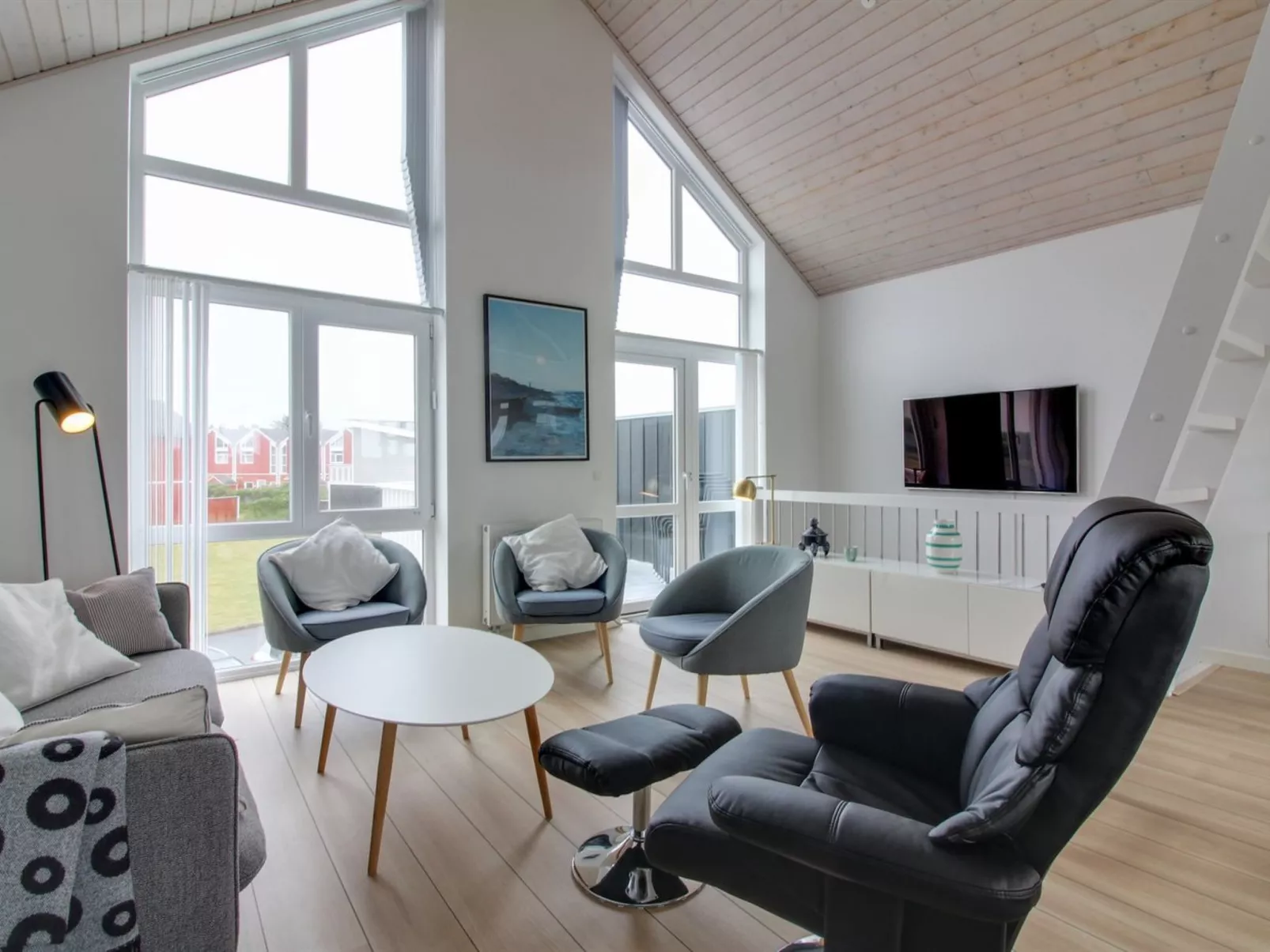 "Adna" - 700m from the sea - Binnen