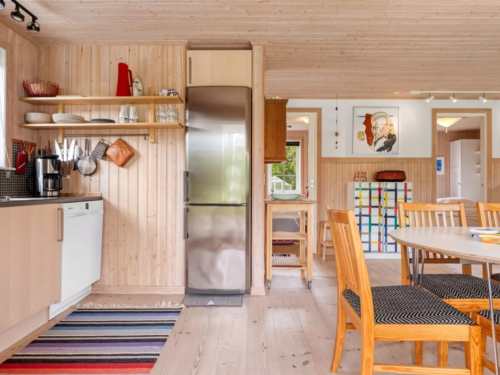 "Thine" - 800m from the sea - Binnen