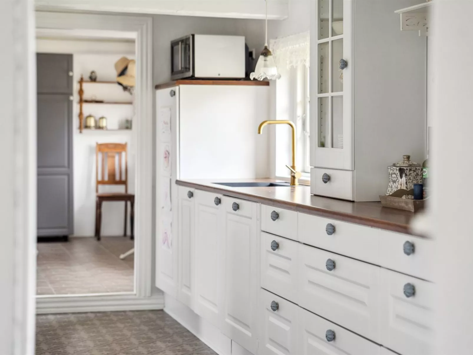 "Jule" - 1.5km from the sea - Binnen