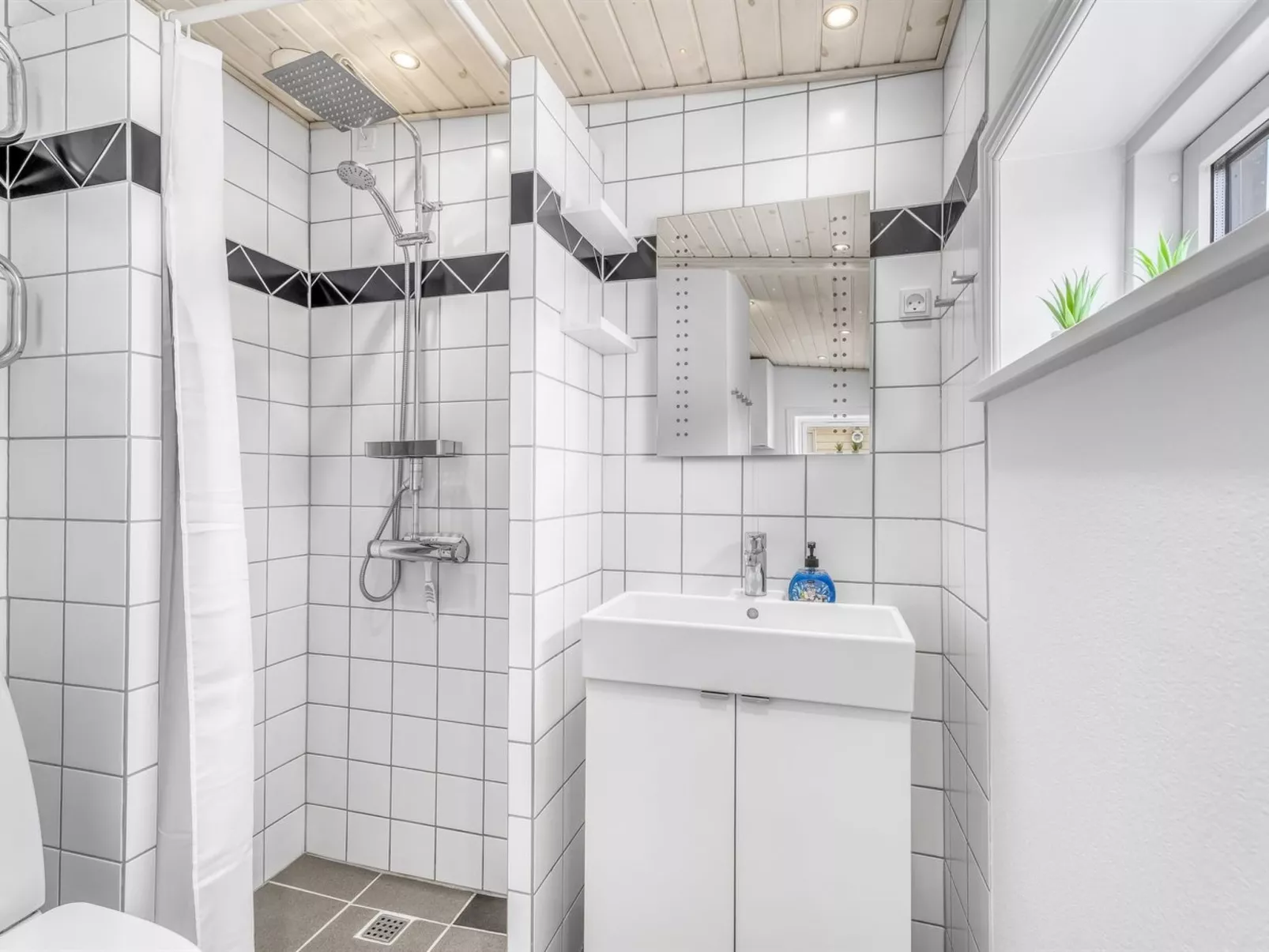 "Anneke" - 1.3km from the sea - Binnen