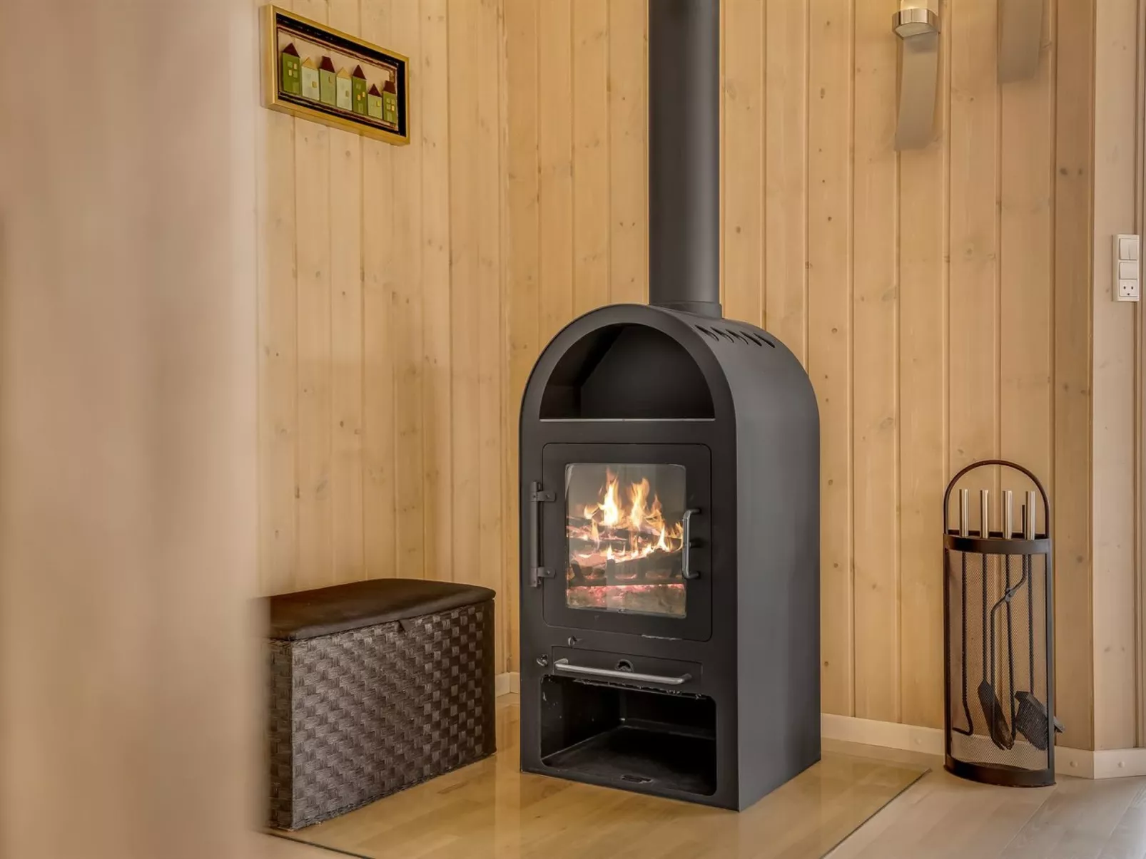 "Aswaldi" - 1.5km from the sea - Binnen