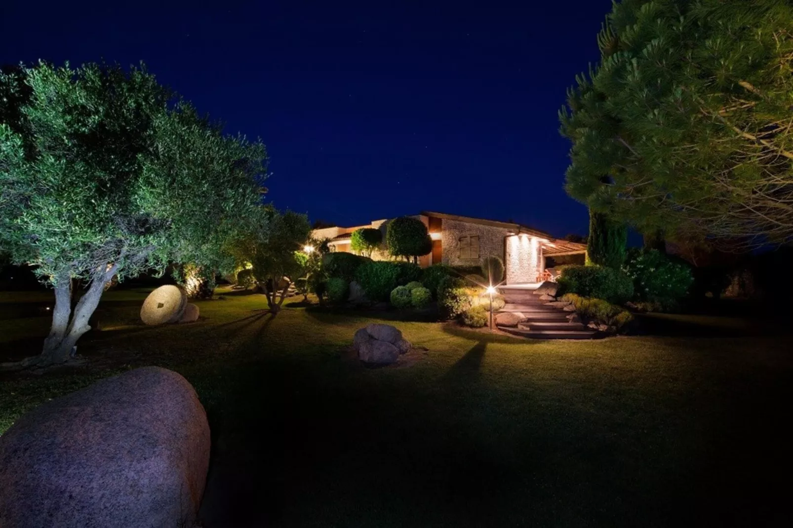 Villa le Lagon pour 4/5 personnes - Tuinen zomer