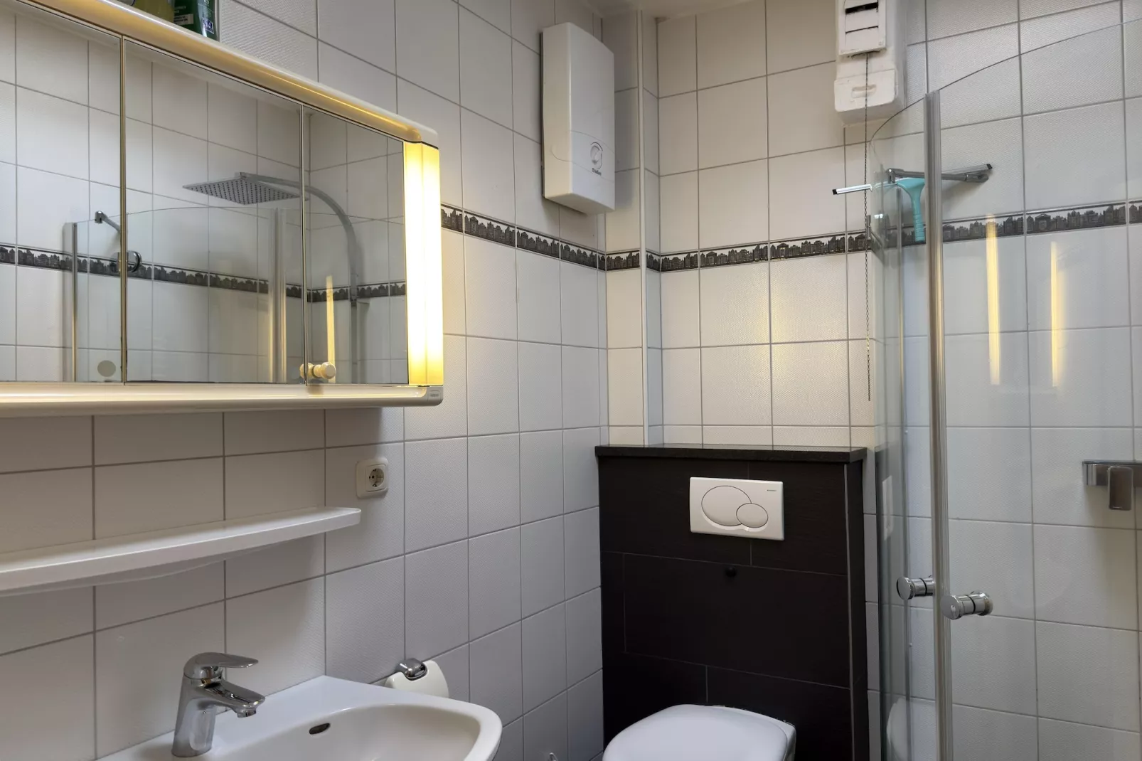 Bungalow in Dornumersiel - Badkamer