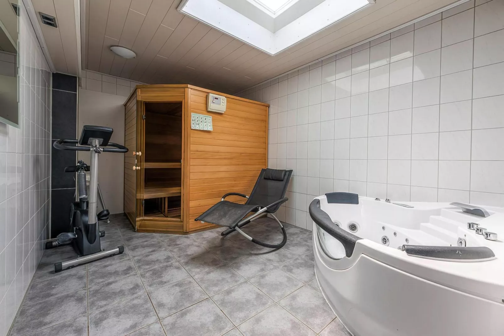 Kleiner Steert 11 b - Sportzaal