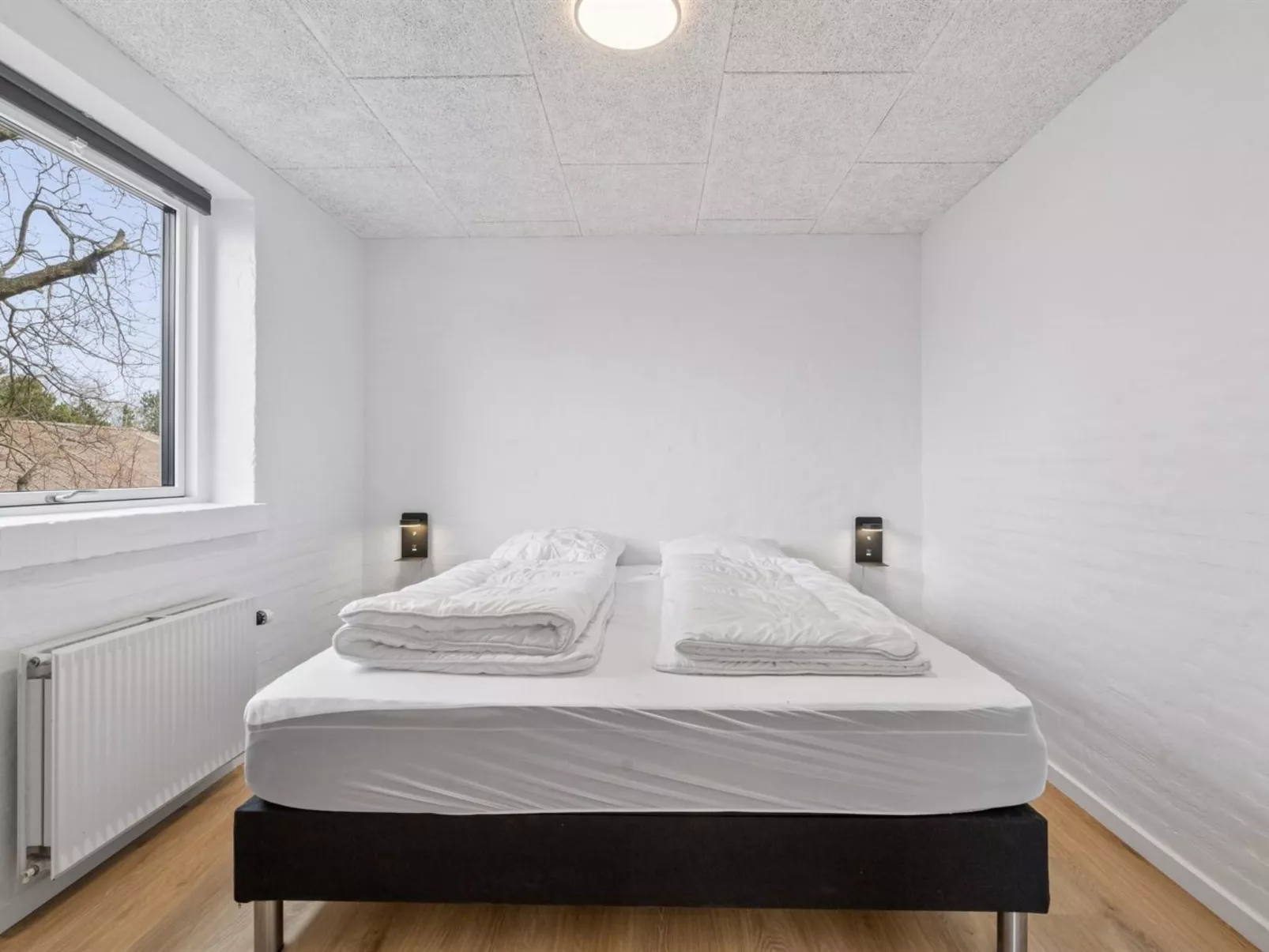 "Cyrill" - 2km from the sea - Binnen