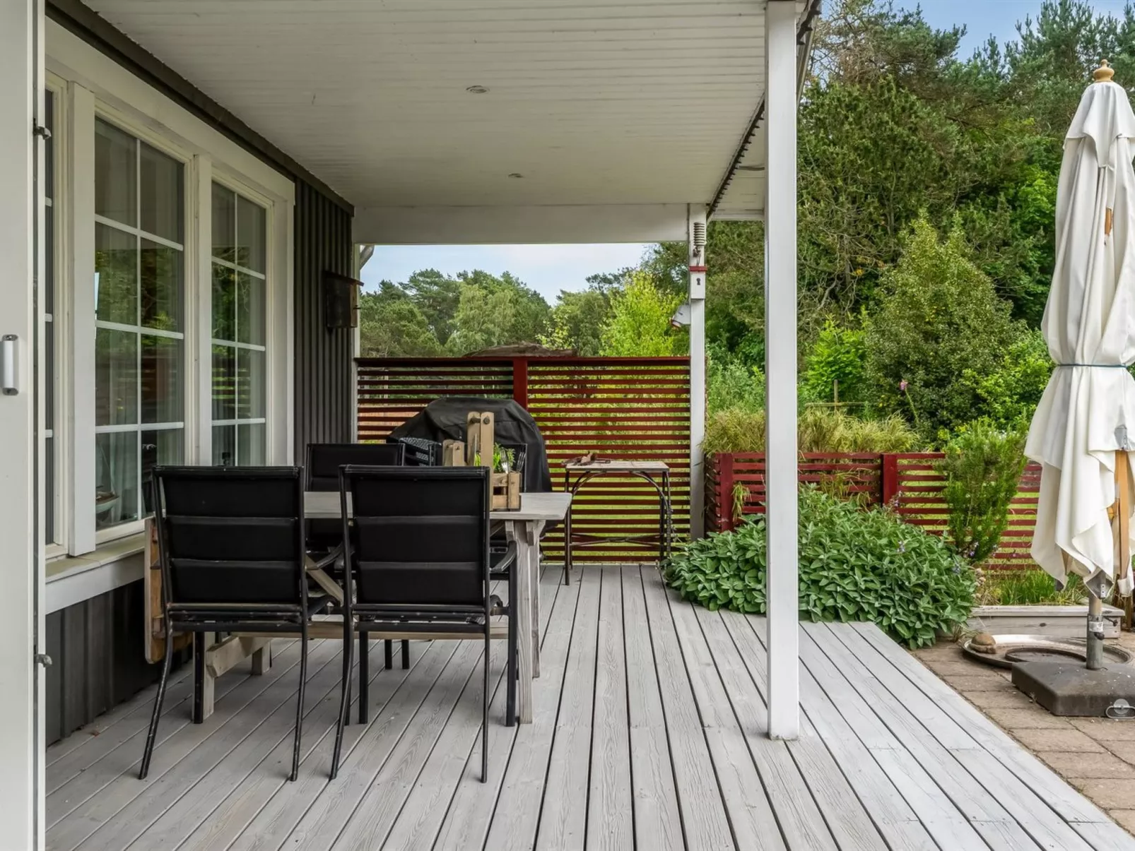 "Thine" - 800m from the sea - Buiten