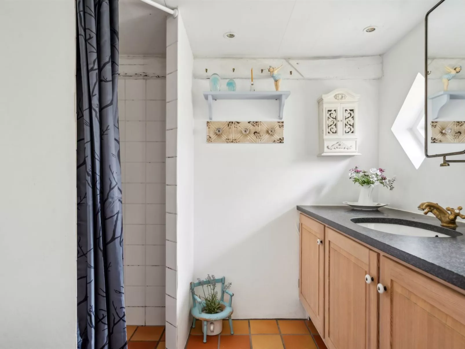 "Jule" - 1.5km from the sea - Binnen