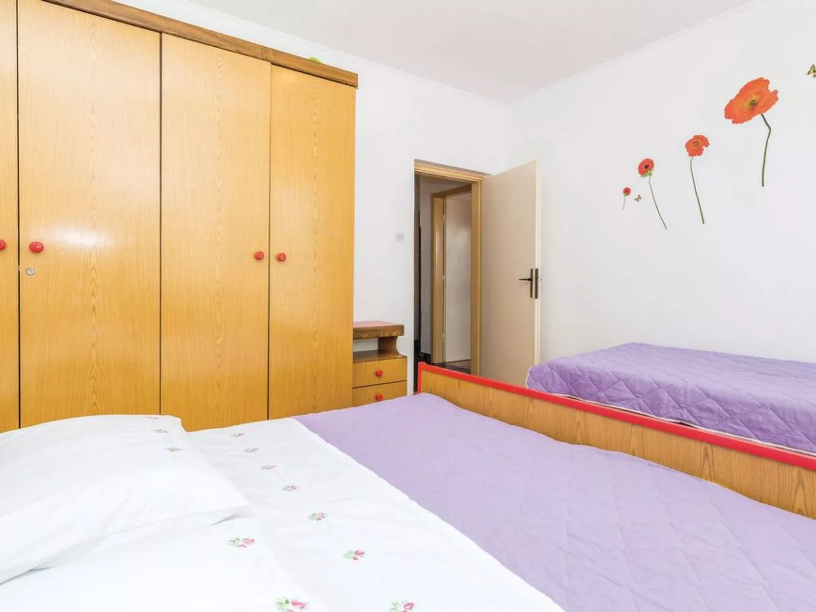 Für 7 Personen ca. 120 m&sup2; in Supetarska Dra - Image-tags.info