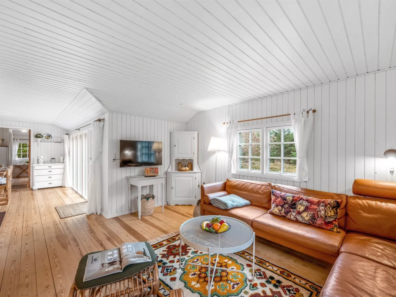 "Anu" - 2km to the fjord - Binnen