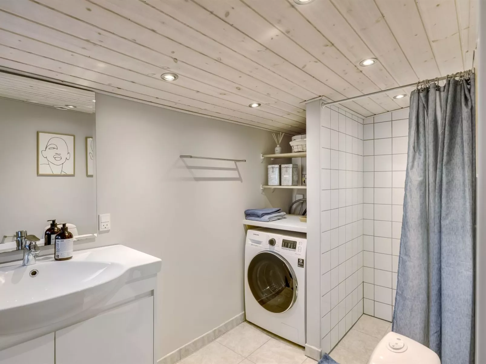 "Anemette" - 400m from the sea - Binnen