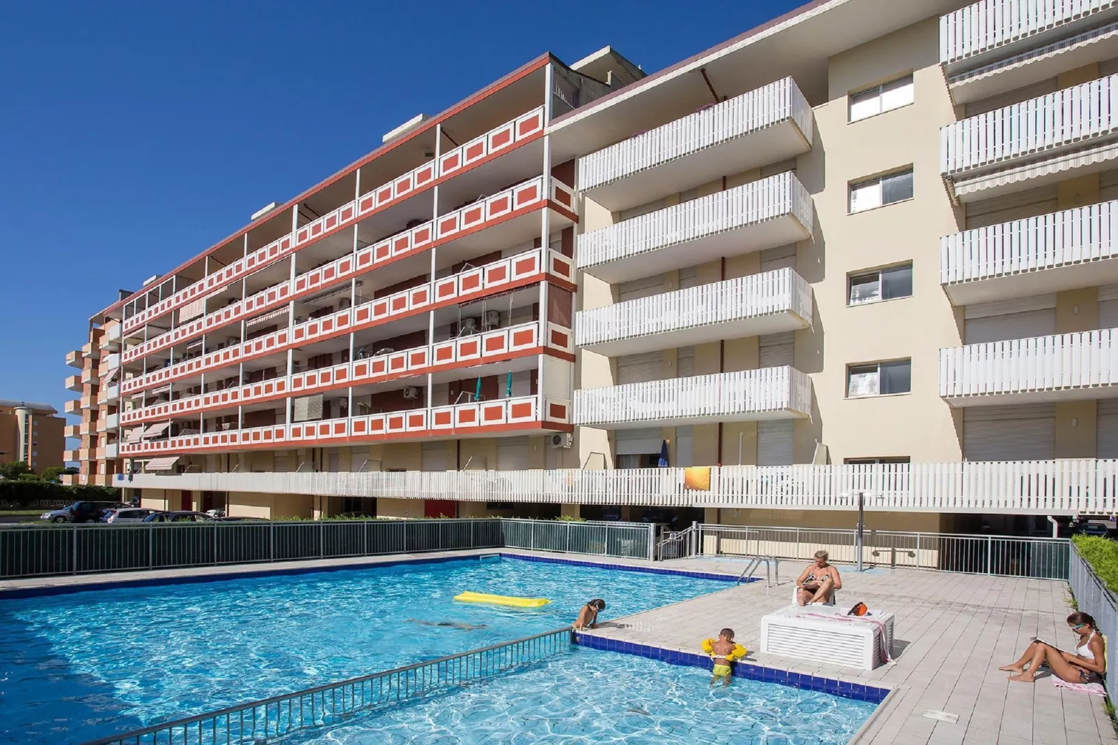 Holiday 18A - Buitenkant zomer