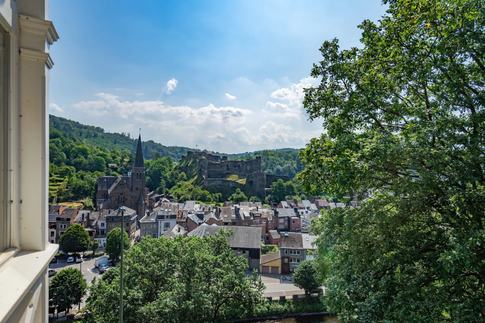 Chateau Constance 12 pax - Uitzicht zomer