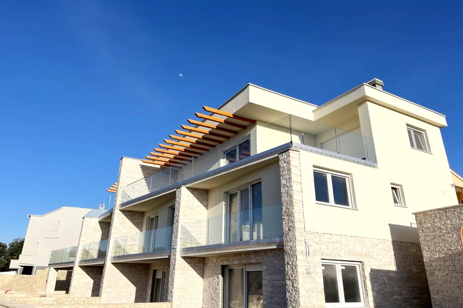 Apartment Mariner 1 with heated pool