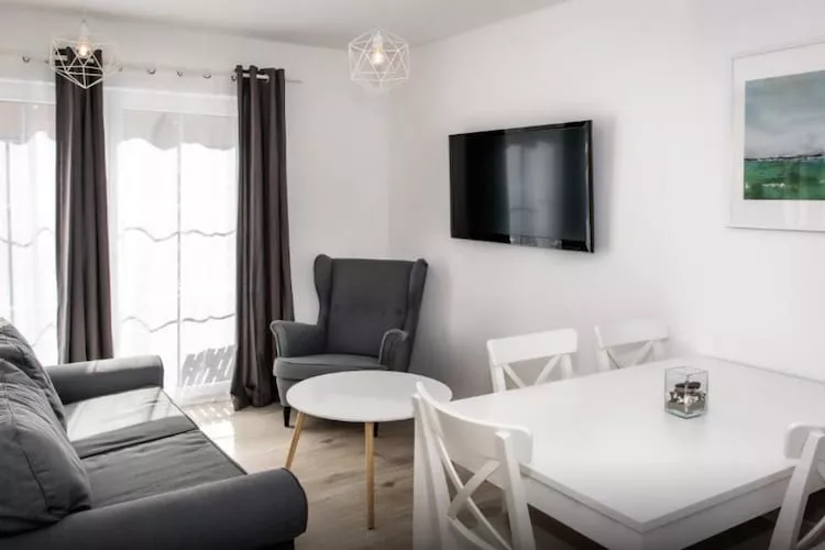Domy wakacyjne i apartamenty w Niechorzu