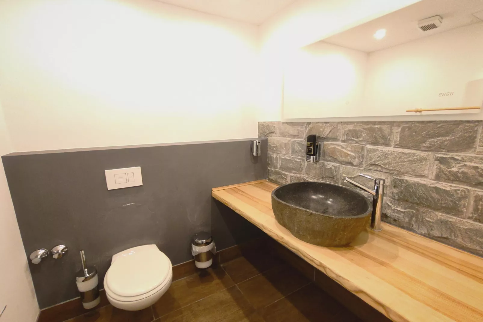 Family Suite / Standard Suit Room - Badkamer