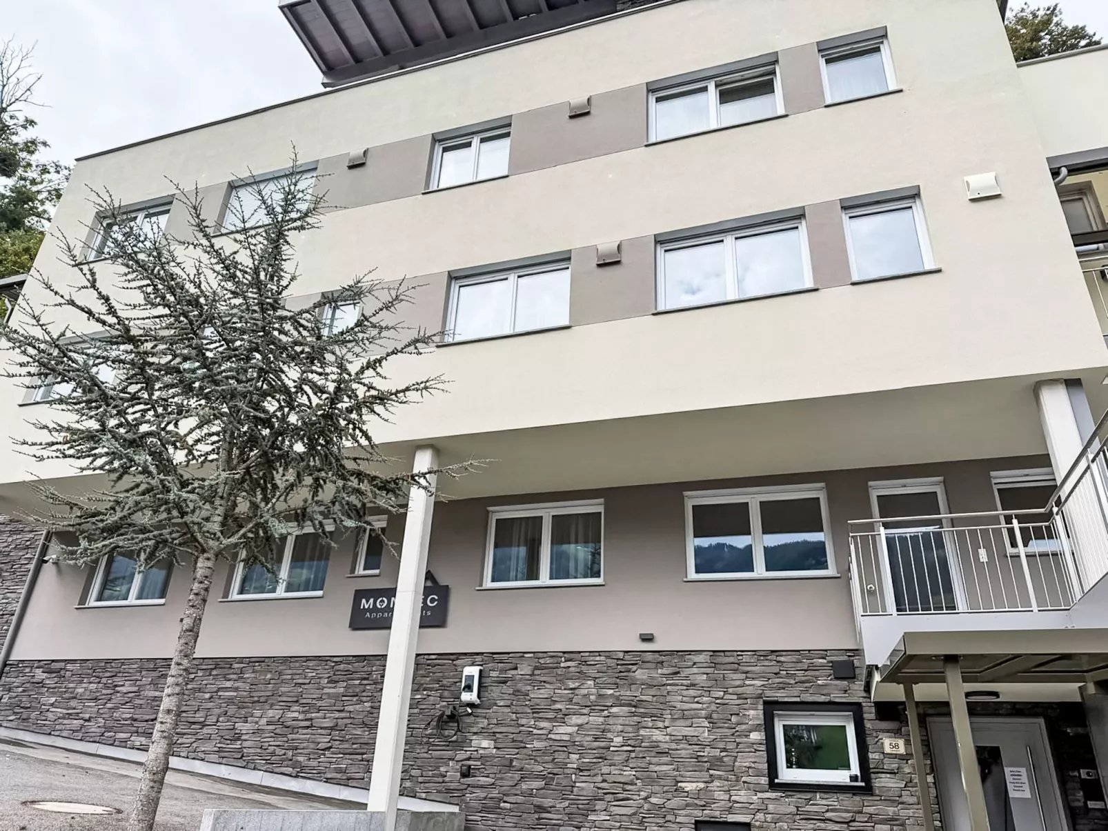 Montec Apart 2 - Buiten