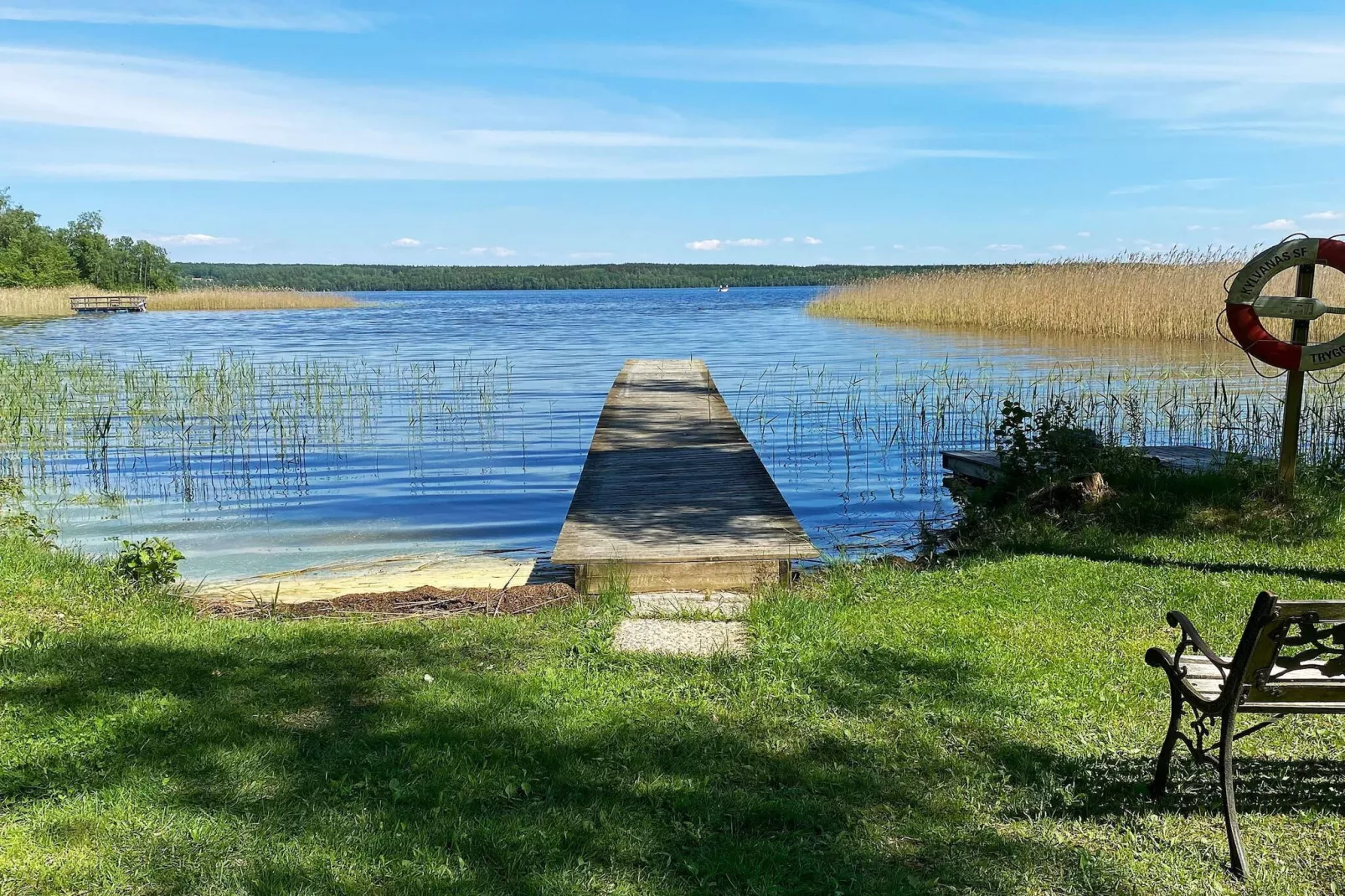 Charmante zomerhut met sauna-By Traum - Waterzicht