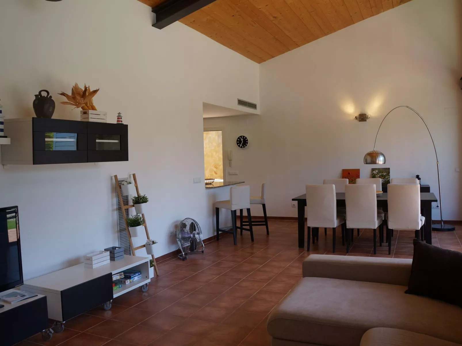Costabravaforrent Gavarres, für 6 Personen mit Gemeinschaftspool - Binnen