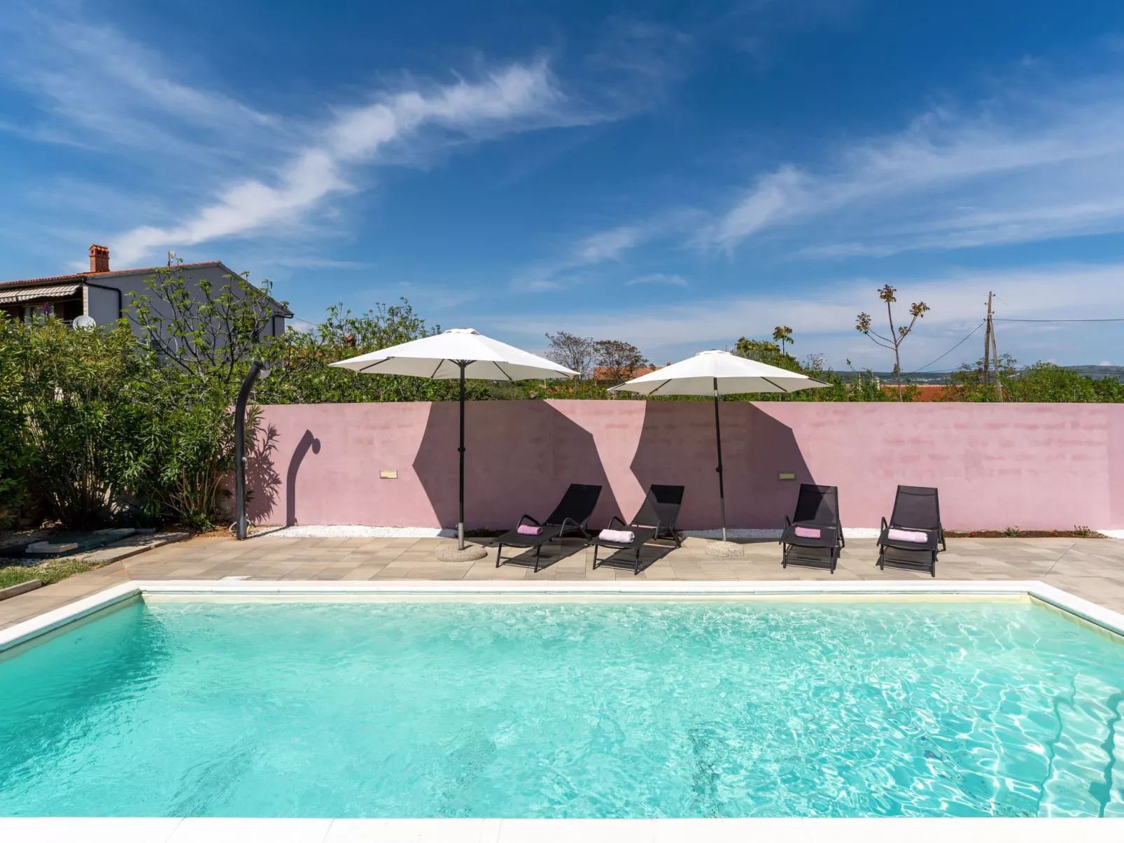 Villa Lilly - Image-tags.info