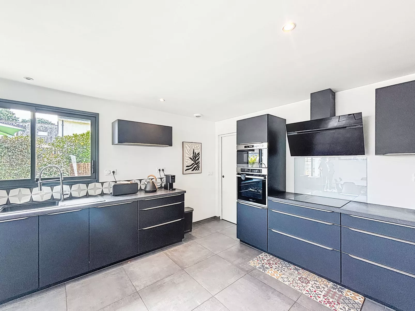 Maison Des Lupins - Buiten