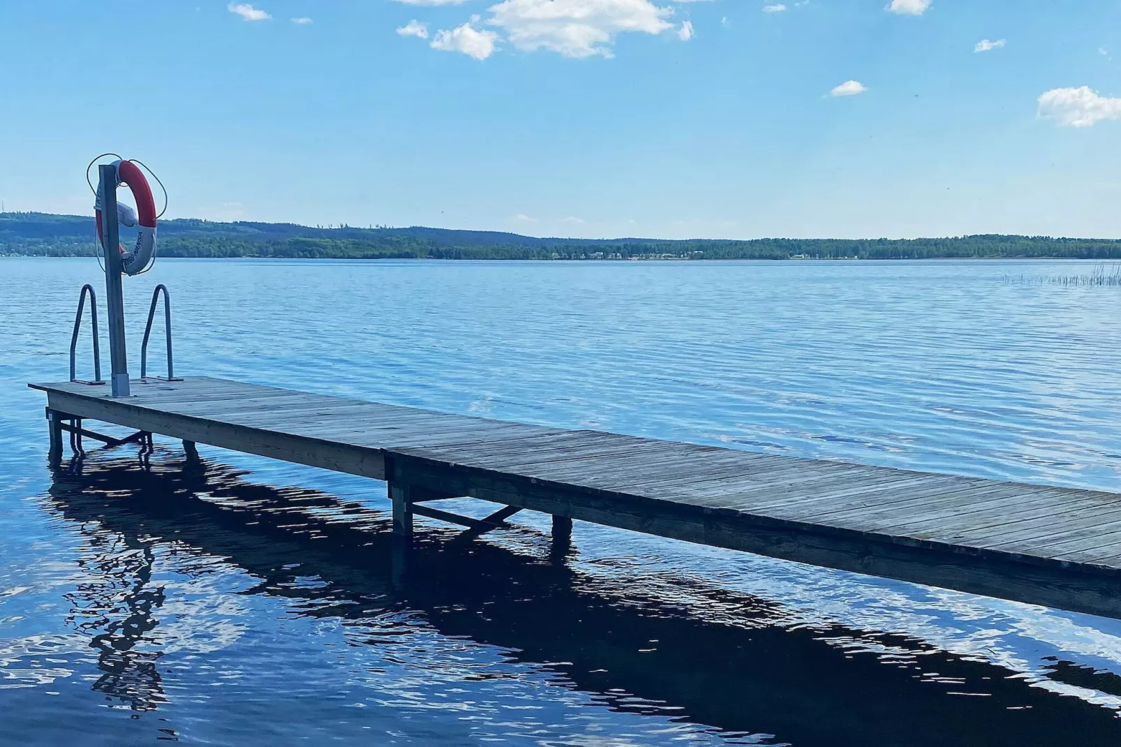 Charmante zomerhut met sauna-By Traum - Waterzicht