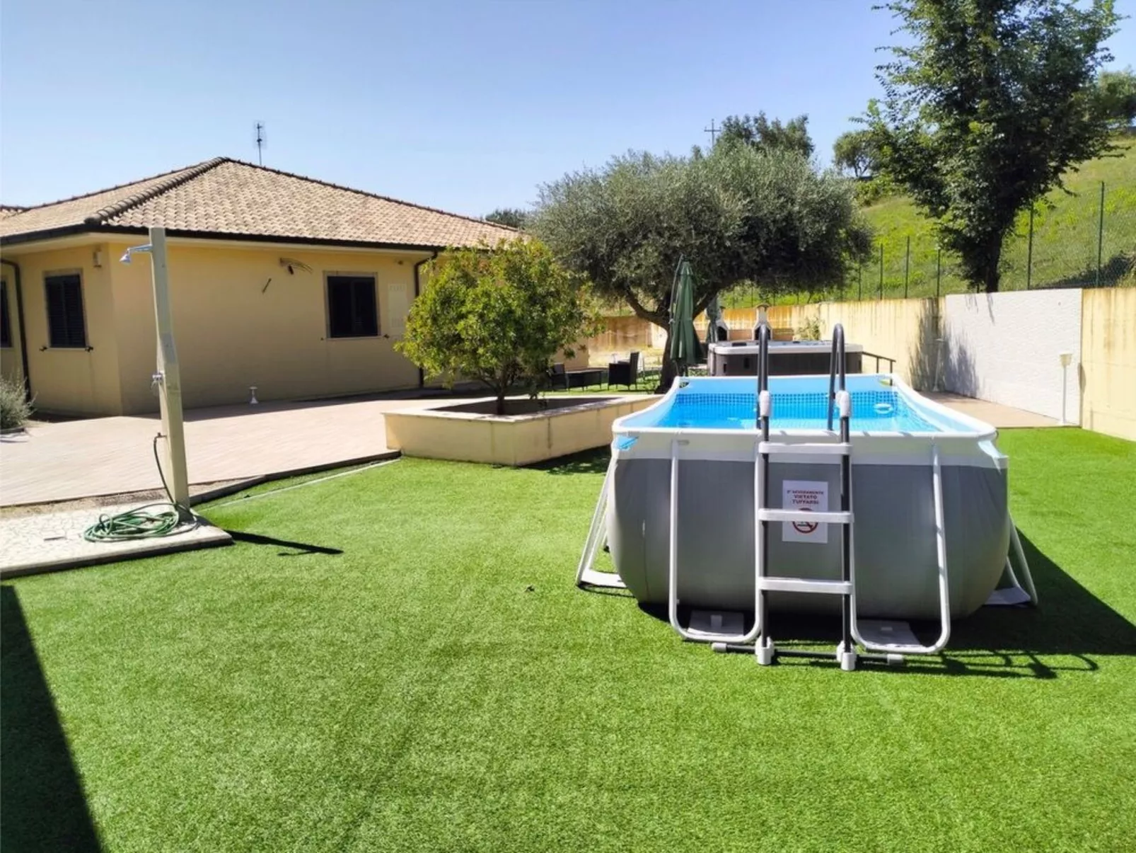 Schoene Appartment mit panoramische Blick - Buiten