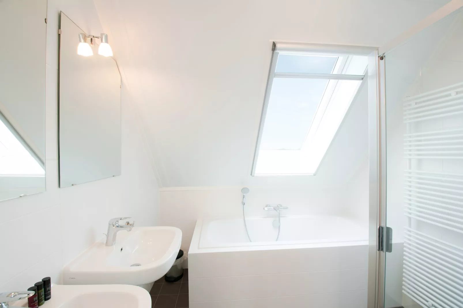 Resort Waterrijk Oesterdam 13 - Badkamer