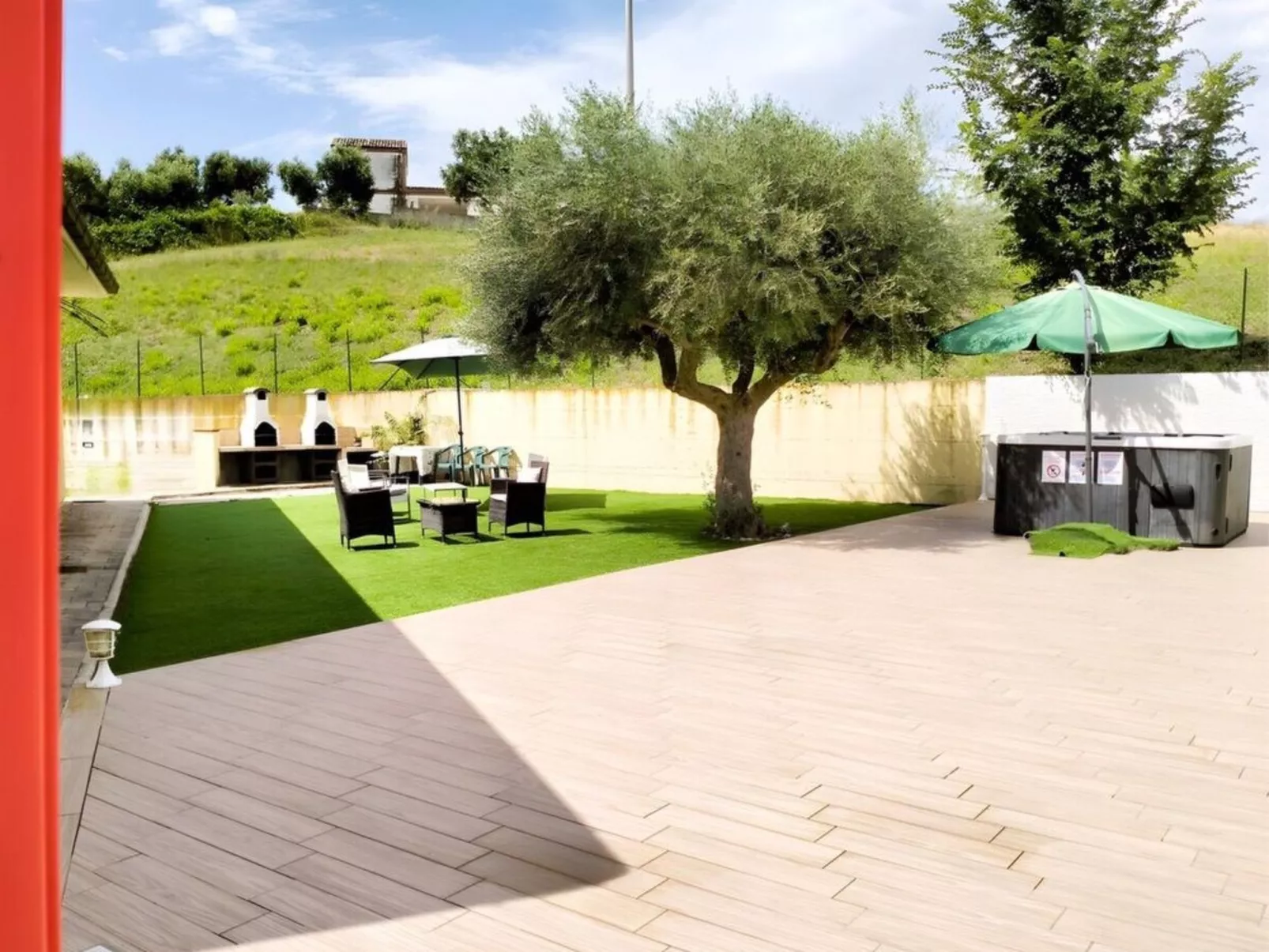 Schoene Appartment mit panoramische Blick - Buiten