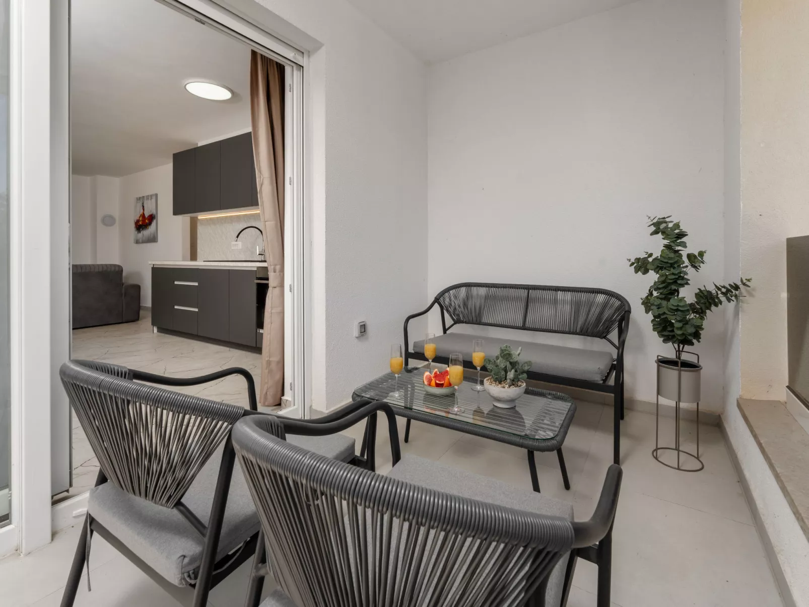 Mediterranee Oliva - Buiten