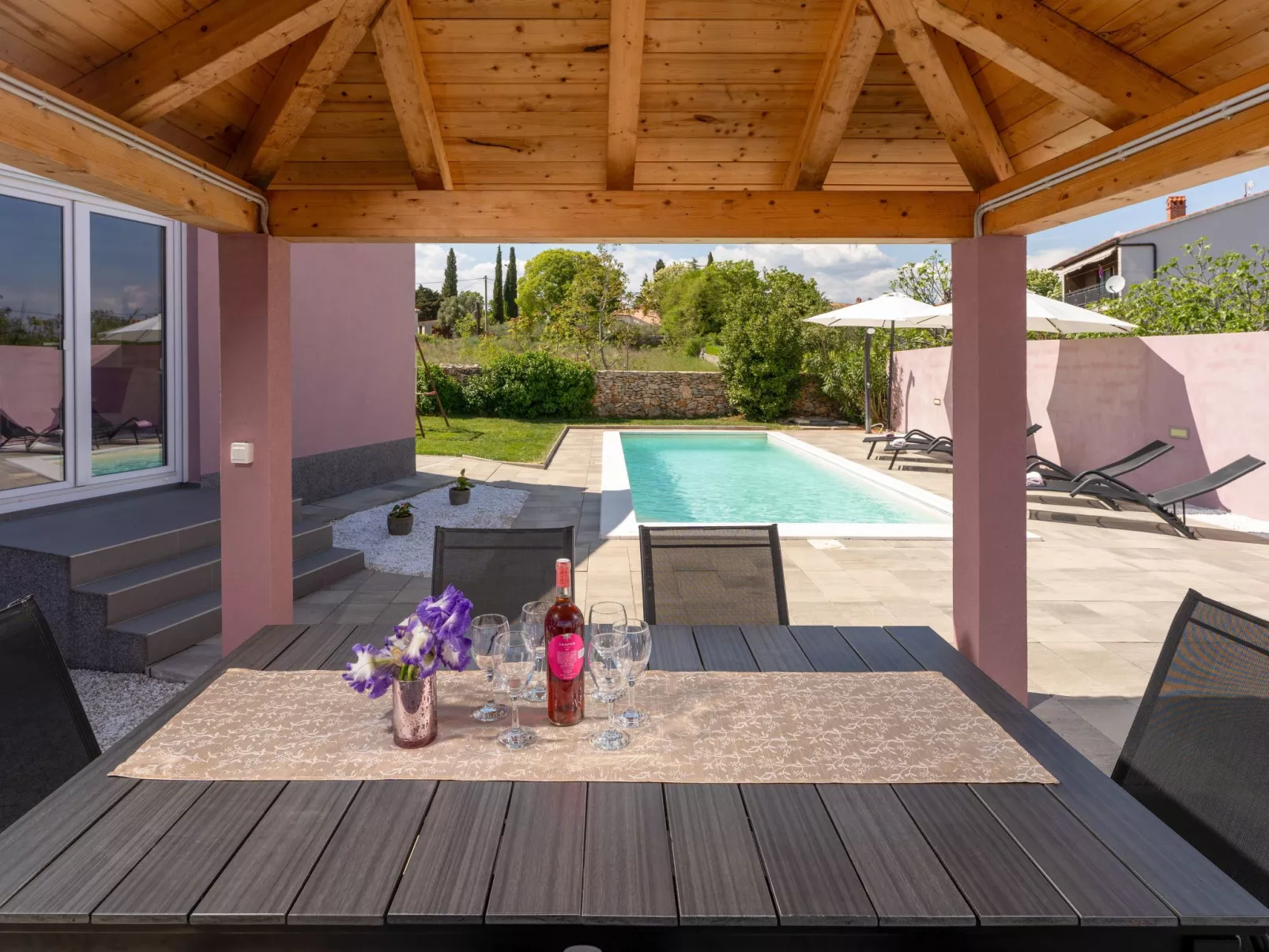 Villa Lilly - Image-tags.info