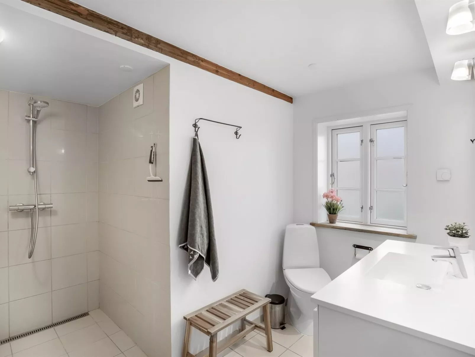 "Juhana" - 150m from the sea - Binnen