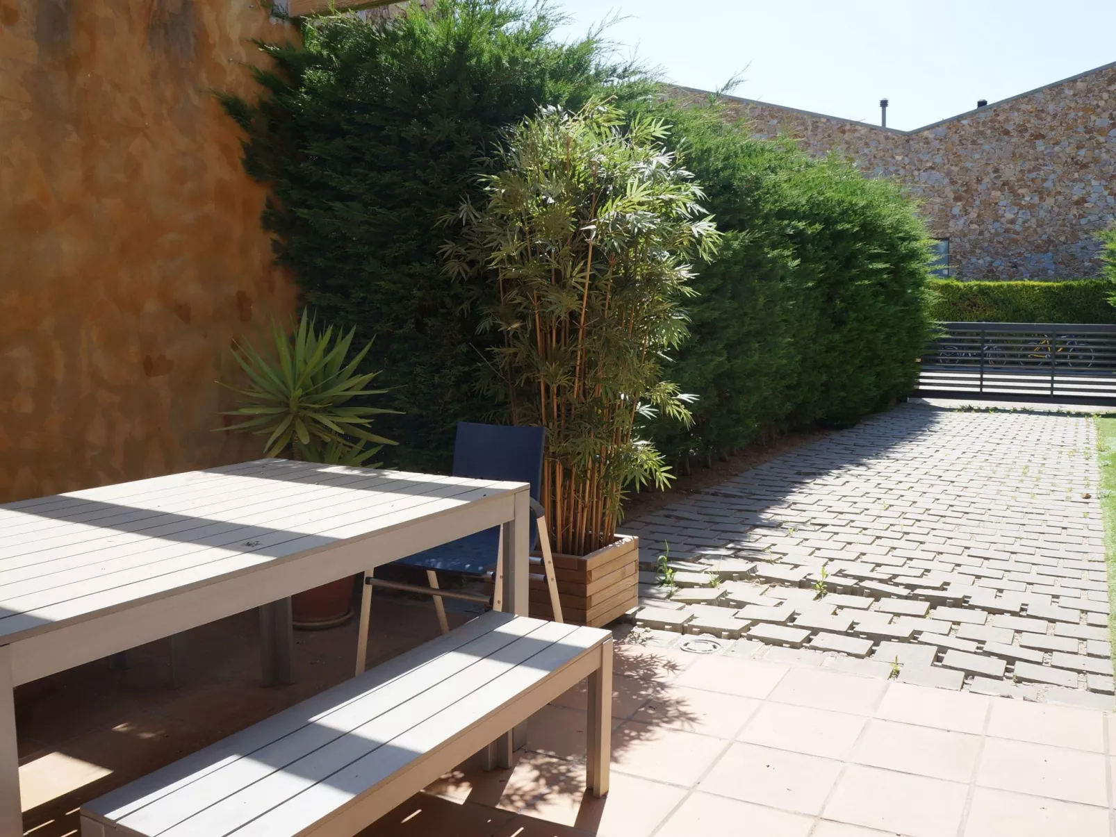 Costabravaforrent Gavarres, für 6 Personen mit Gemeinschaftspool - Buiten