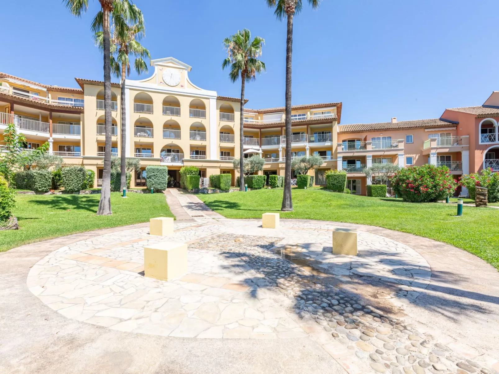 Les Rivages des Issambres - Buiten