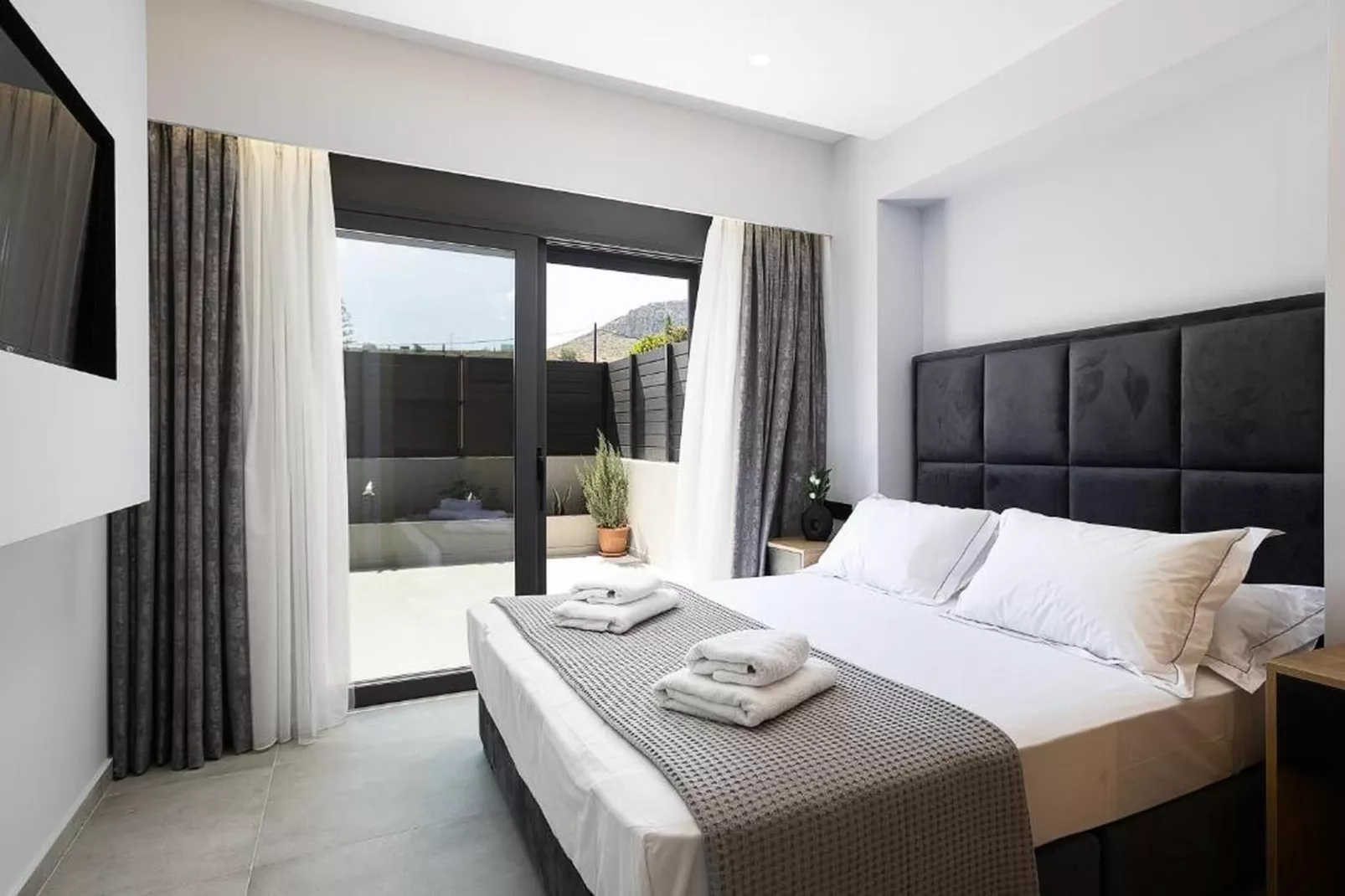 Resmi Seaview Villa - Slaapkamer