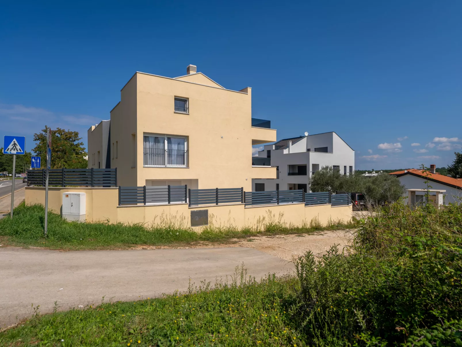 Mediterranee Oliva - Buiten