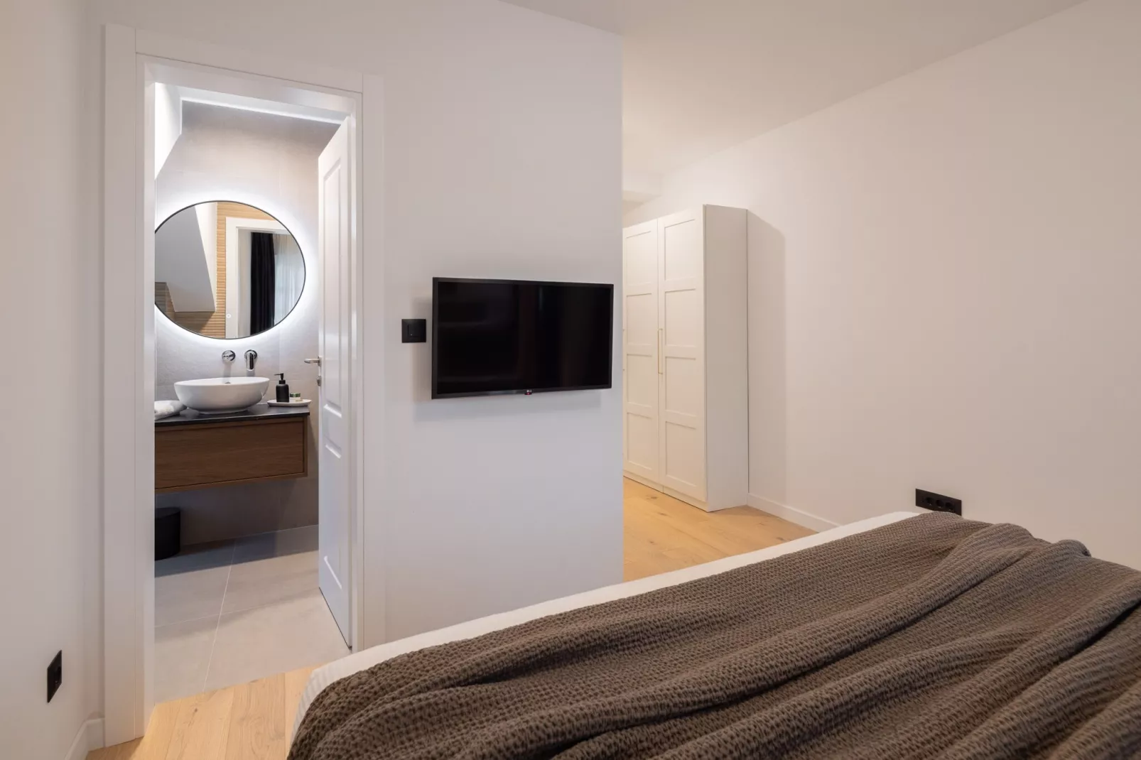 Villa Verde Ražanj with heated pool - Slaapkamer