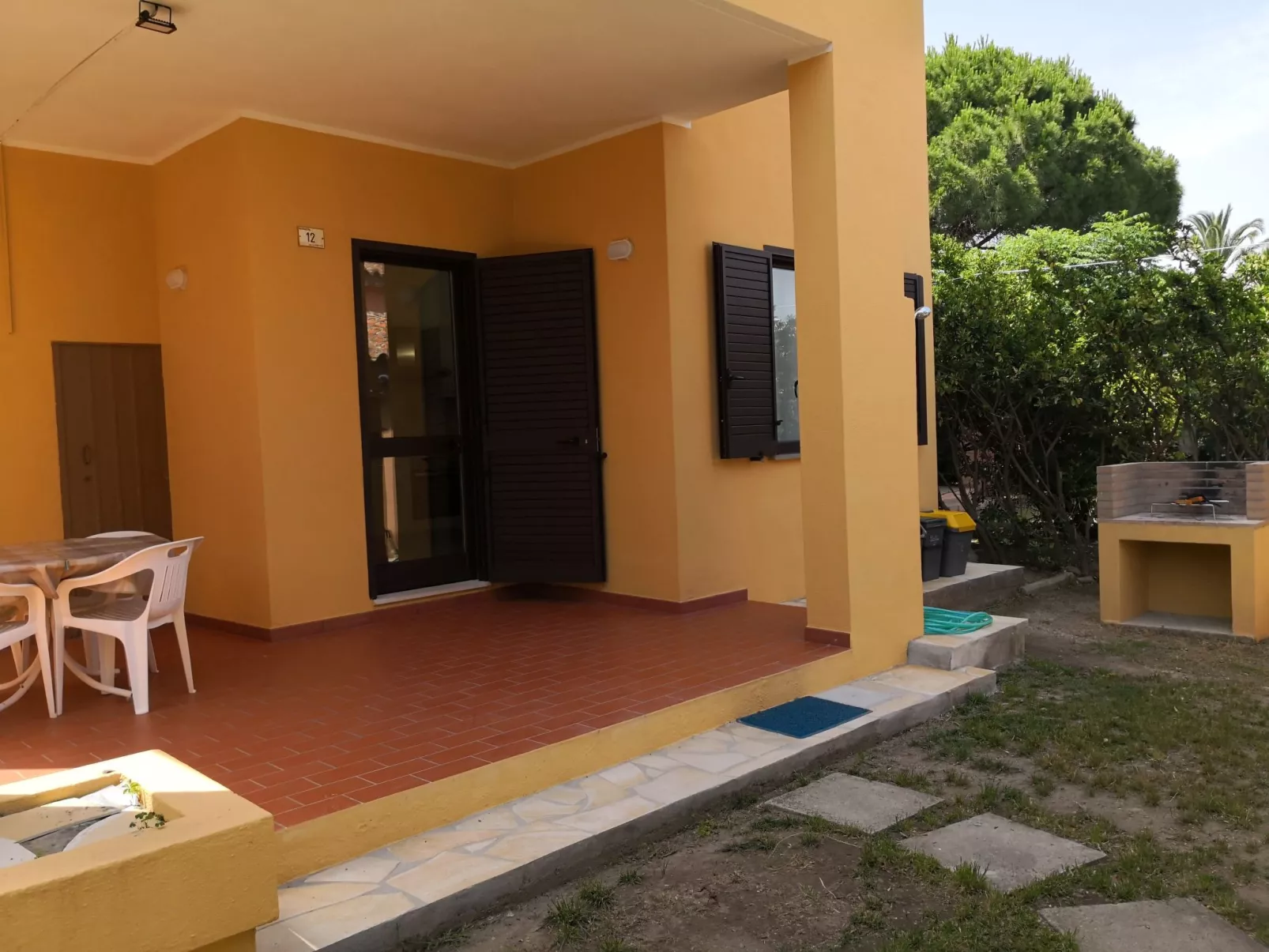 Renovierte Wohnung nur wenige Schritte vom Strand entfernt in Costa Rei