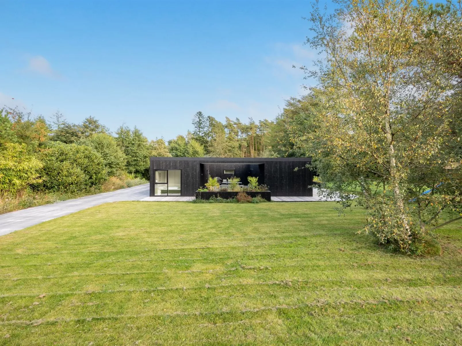 "Hortense" - 900m from the sea