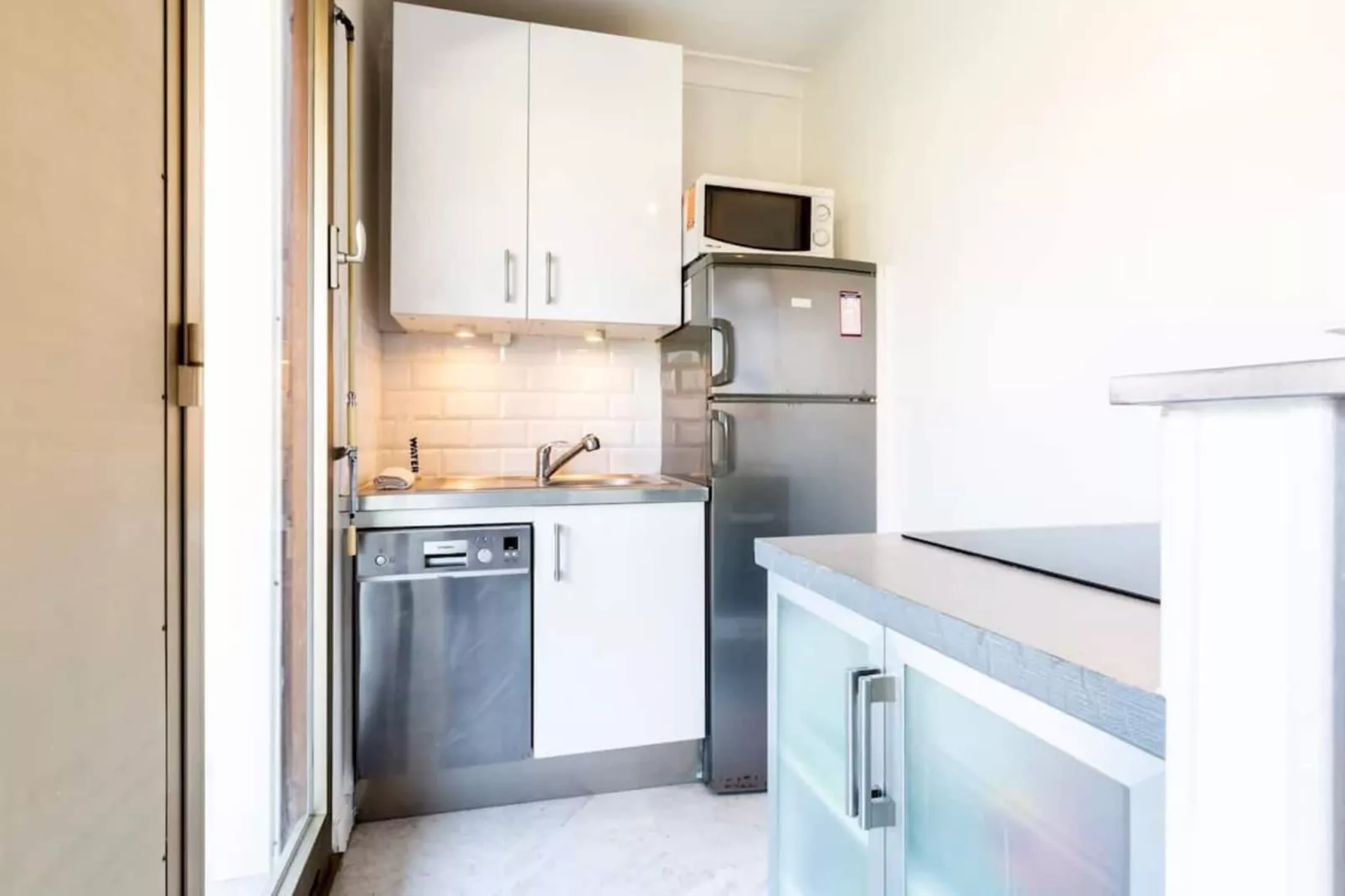 Appartement en bord de mer – Plage de la Salis