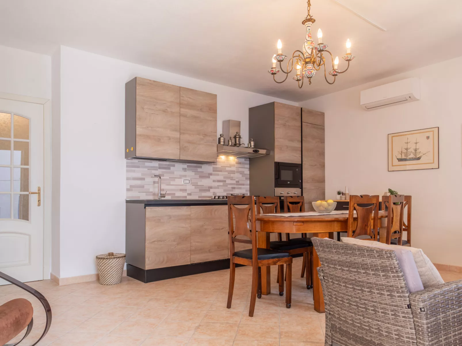 Blue Levante - Binnen