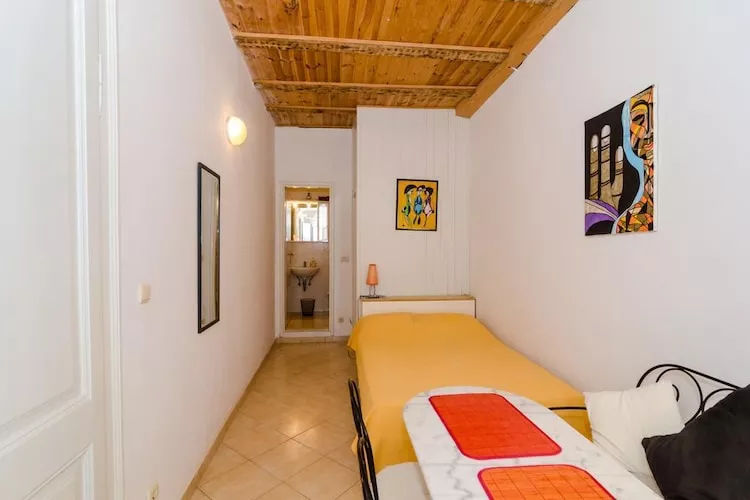 Apartment & Room Dubrovnik Sweet Home - Double Room with Shared Terrace and City View - Slaapkamer