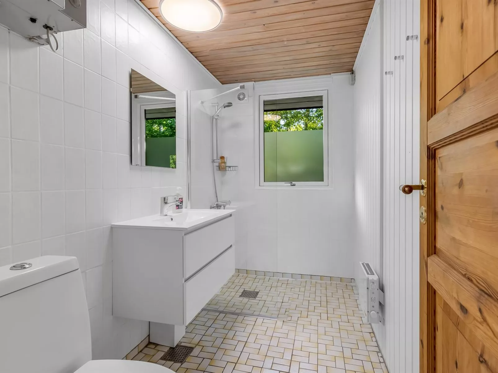 "Aamunde" - 600m from the sea - Binnen