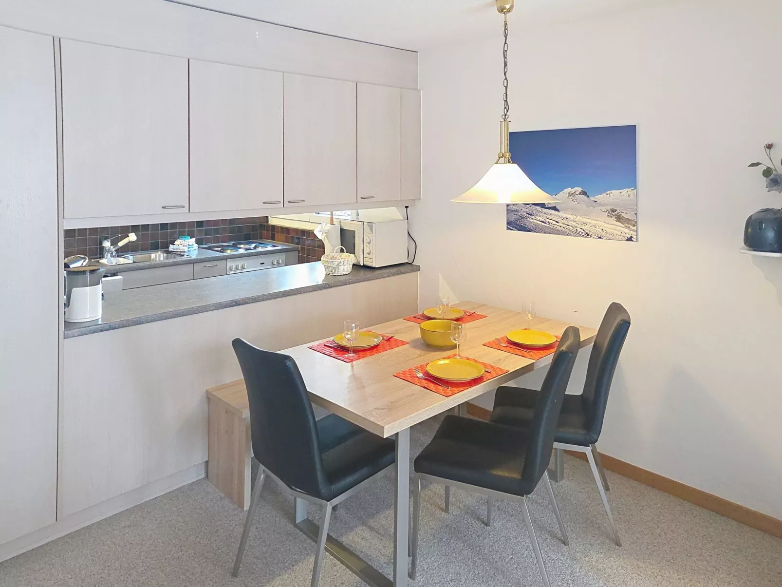 Curnera 9/4 - Binnen