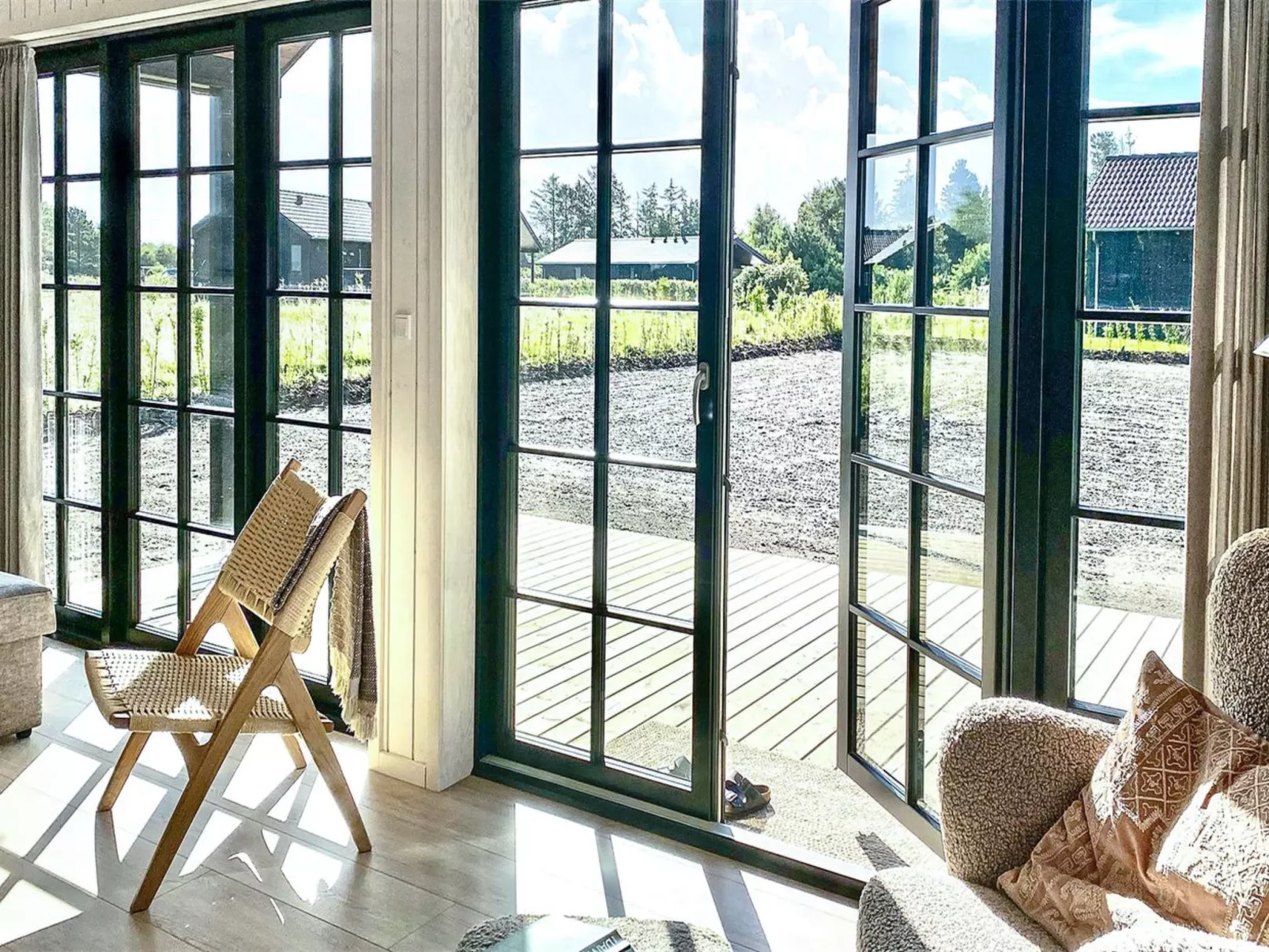 "Emin" - 2.8km from the sea - Binnen