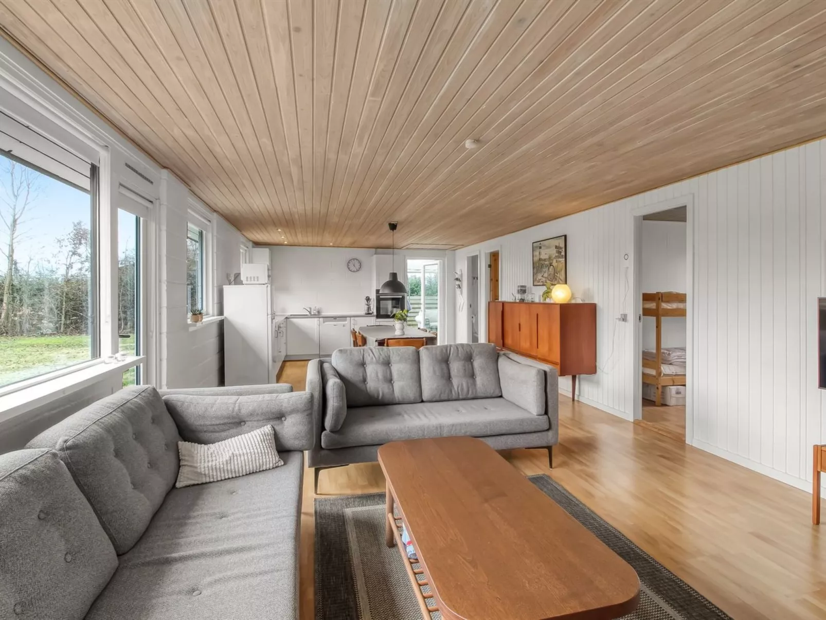 "Aamunde" - 600m from the sea - Binnen