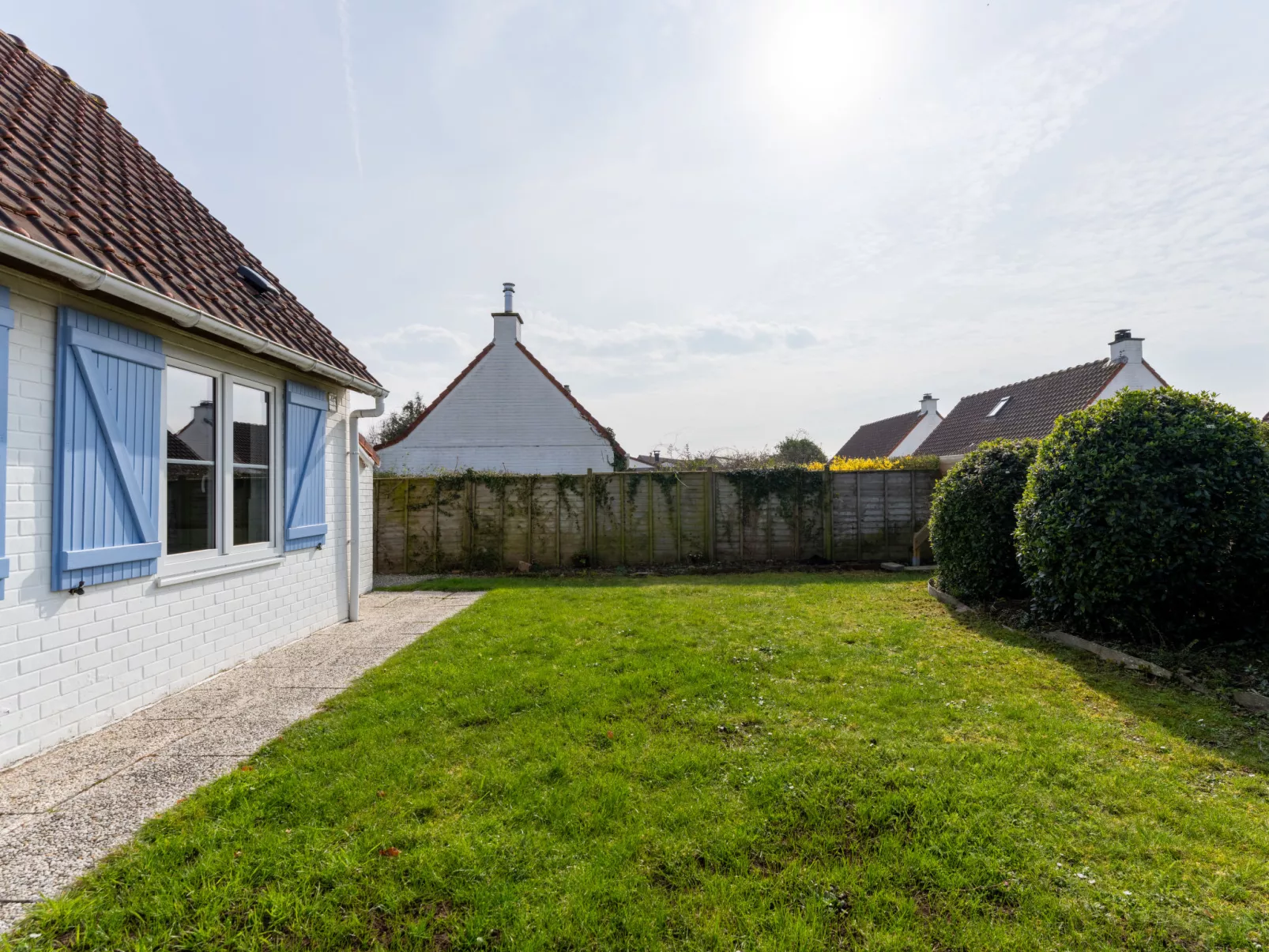 Alice Blue with airco & shared pool - Buiten